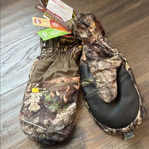 Hot Shot Mossy Oak 3M Thinsulate,heat factor 3 Odor-X,pro text,heat pack pocket